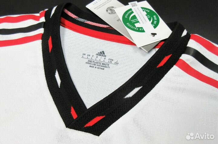 Футбольная форма гостевая Манчестер Юнайтед