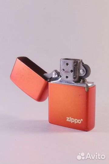 Оригинальная зажигалка zippo