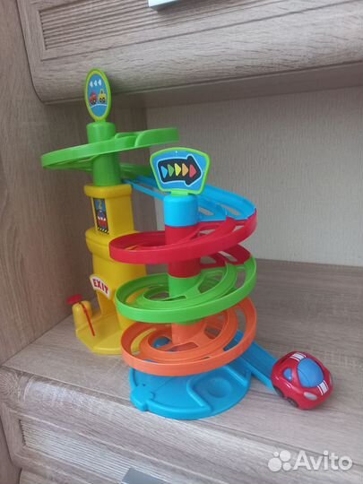 Детская парковка для самых маленьких