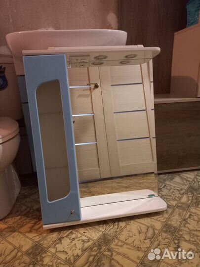 Продаю зеркало со светодиодами