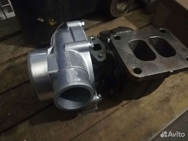 Турбина John Deere RE550941