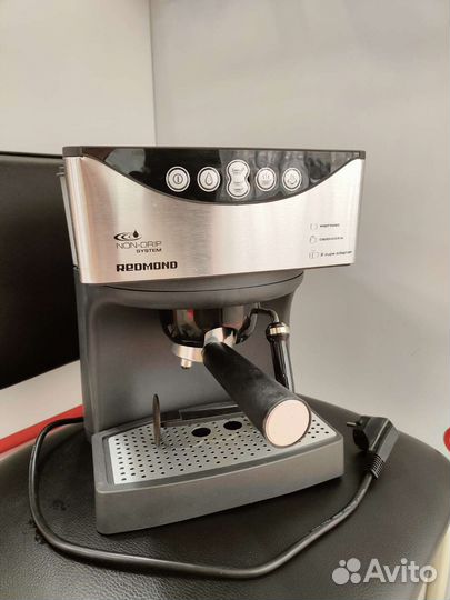 Кофеварка Redmond RCM-1503