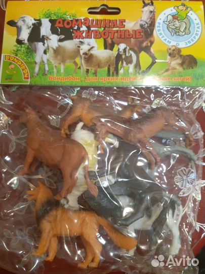 Игрушки пластиковые