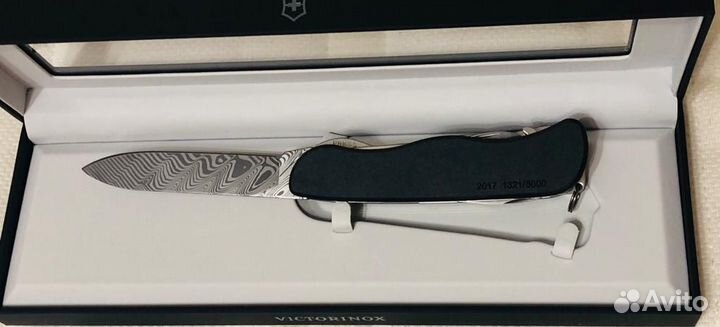 Нож Victorinox Outrider Damast LE 2017