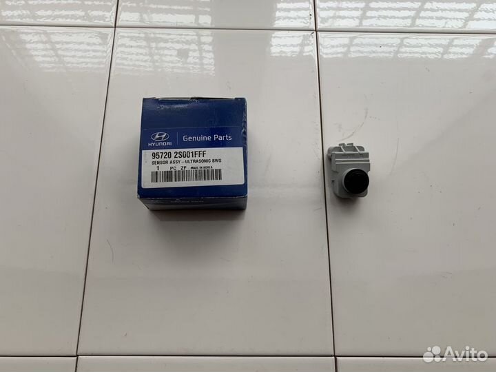 Датчик парковки Hyundai IX35 Tucson