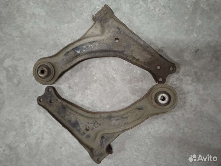 Рычаг передний нижний Mercedes W638 Vito Мерседес