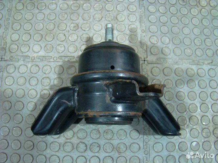 KIA Sportage 3 Опора двигателя правая 2.0 D4HA