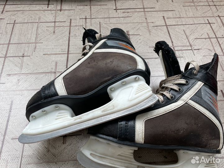 Коньки хоккейные Барс размер 37. Бу