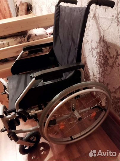 Инвалидная коляска новая