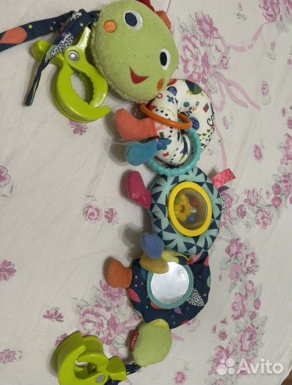 Развивающие игрушки для малышей