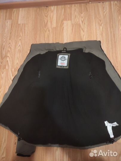 Бежевая куртка Твоё 46