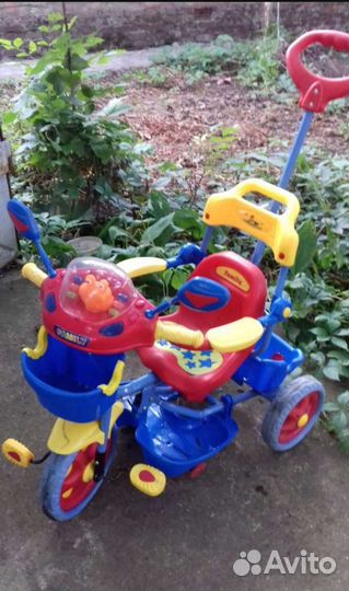 Детский трехколесный велосипед