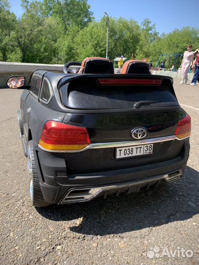 Детский электромобиль бу