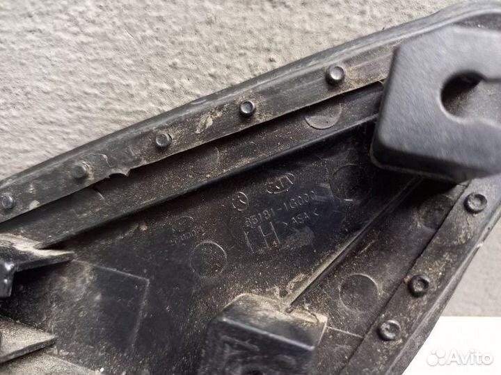 Накладка на крыло передняя левая Kia Rio 2 2011