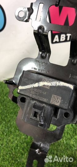 Реле бензонасоса Ford Explorer 6 U625 2020