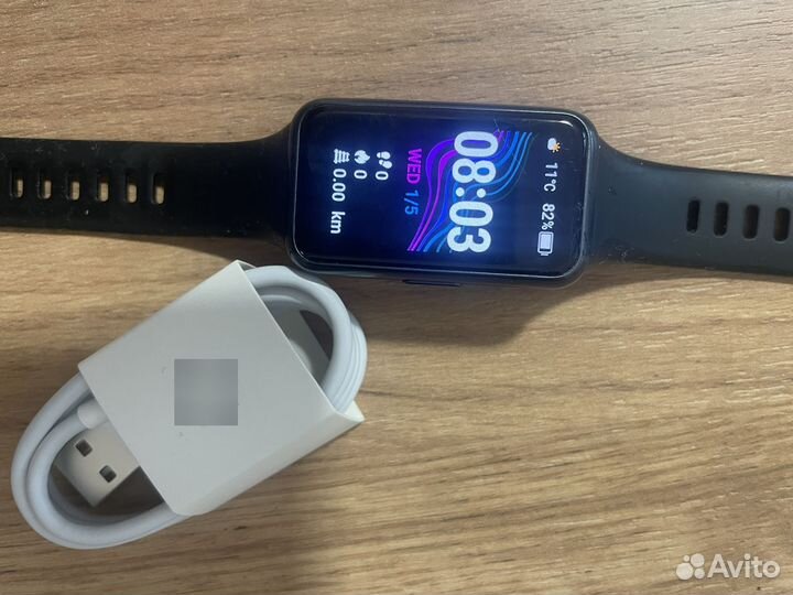 Фитнес браслет huawei band 7