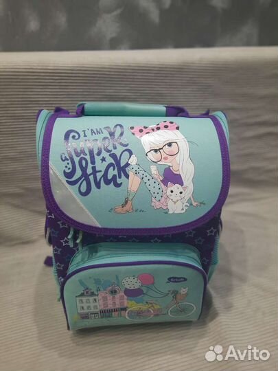 Рюкзак школьный для девочки 1 класс