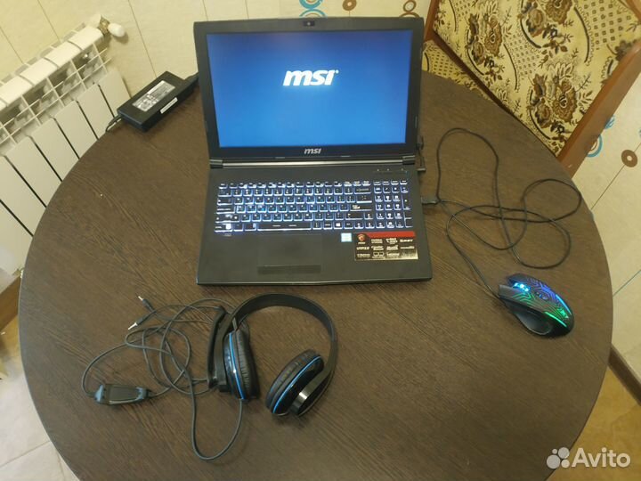 Игровой ноутбук msi, в комплекте