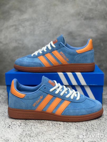 Кроссовки adidas spezial