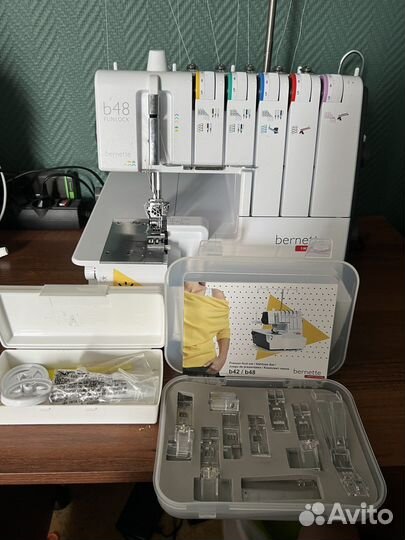 Оверлок (коверлок) bernette b 48