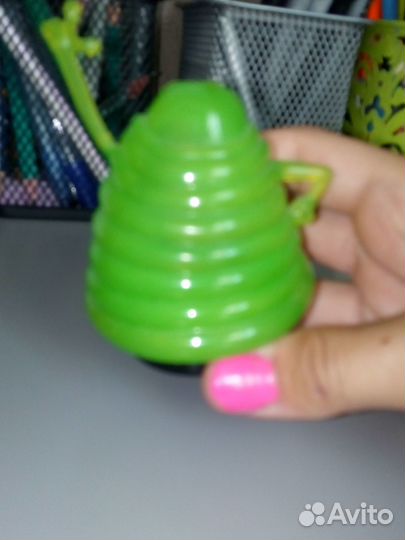 Фигурка слизняка из мультфильма