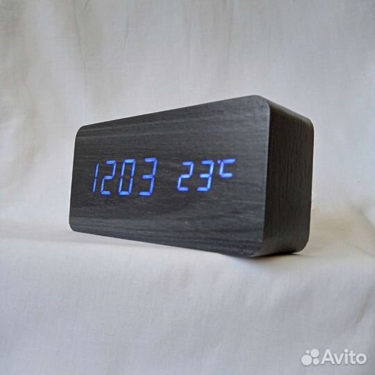 Настольные часы электронные