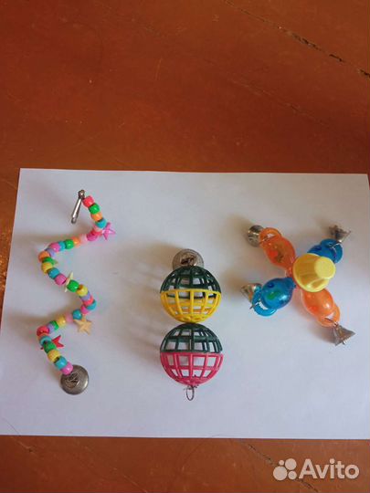 Большая клетка для попугаев,игрушки и др