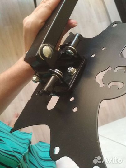 Кронштейн для телевизора на стену