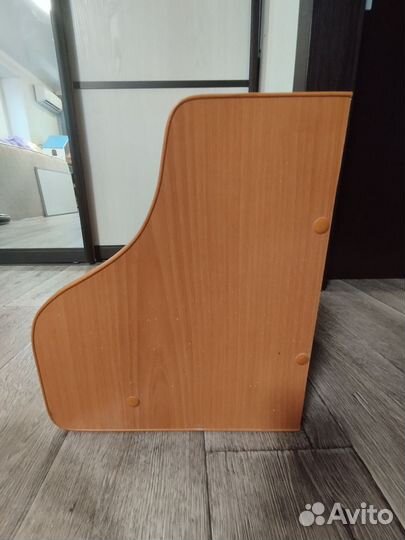 Полка для книг