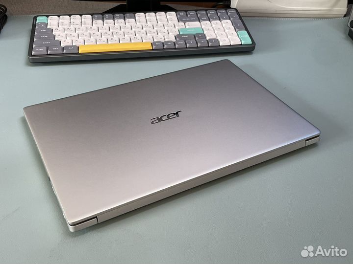 Топовый Acer Swift Ryzen 3 4300U / IPS