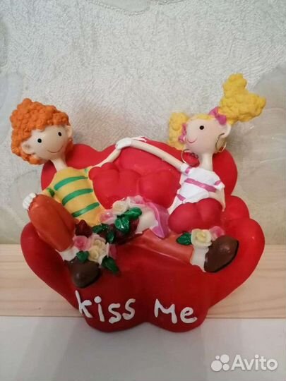 Копилка Kiss me керамика