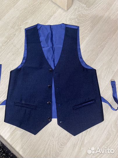 Школьный костюм на мальчика размер 122-128