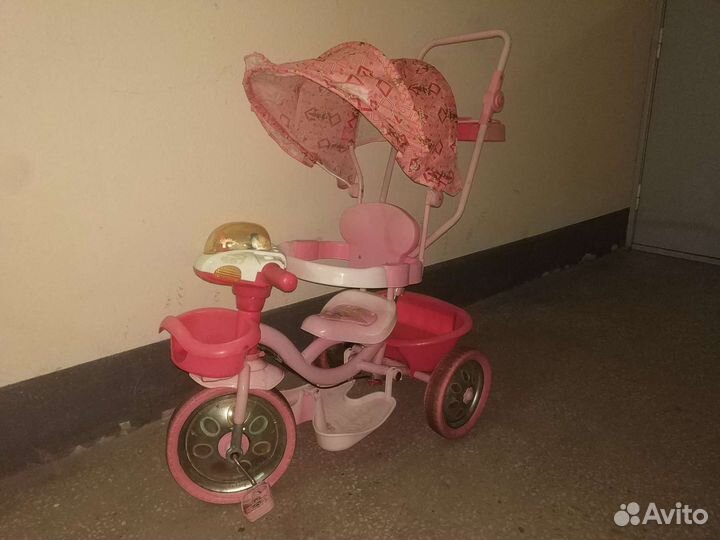 Трёхколёсный детский велосипед