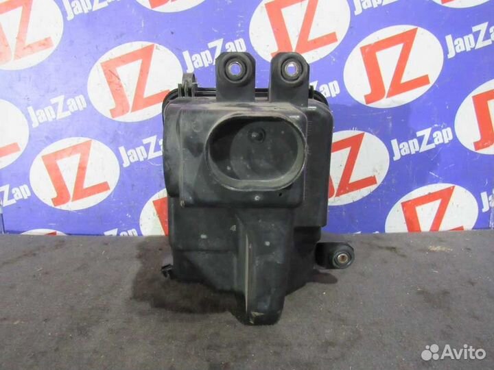 Корпус воздушного фильтра Mitsubishi Eclipse D52A