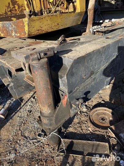 Запчасти на стреловые краны Ивановец 14,16 тн