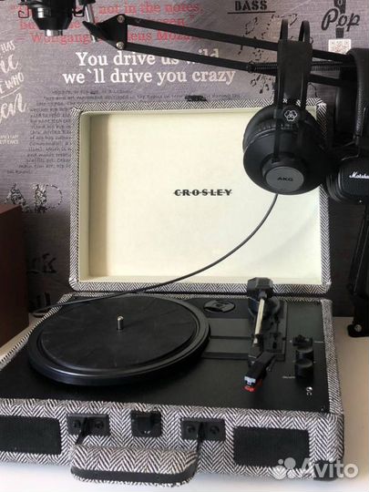 Проигрыватель винила чемодан crosley