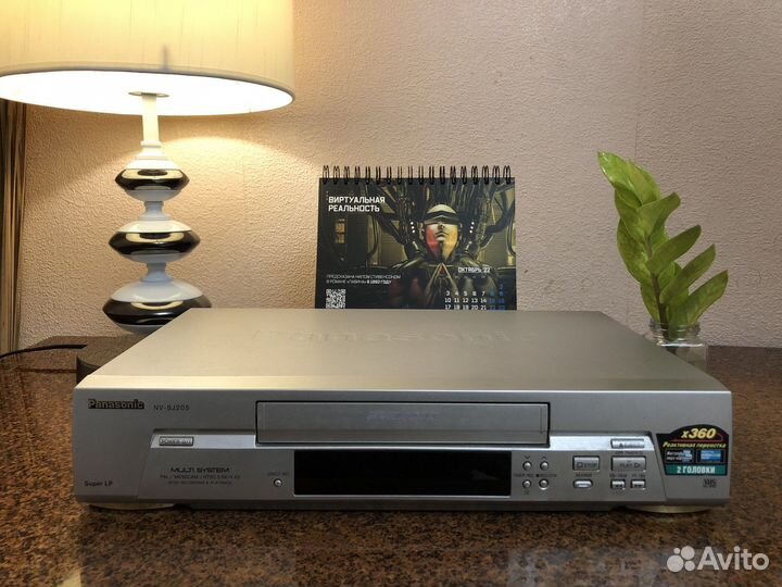 Видеомагнитофон panasonic (полностью исправный)