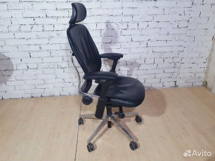 Кресло руководителя компьютерное кожаное импорт