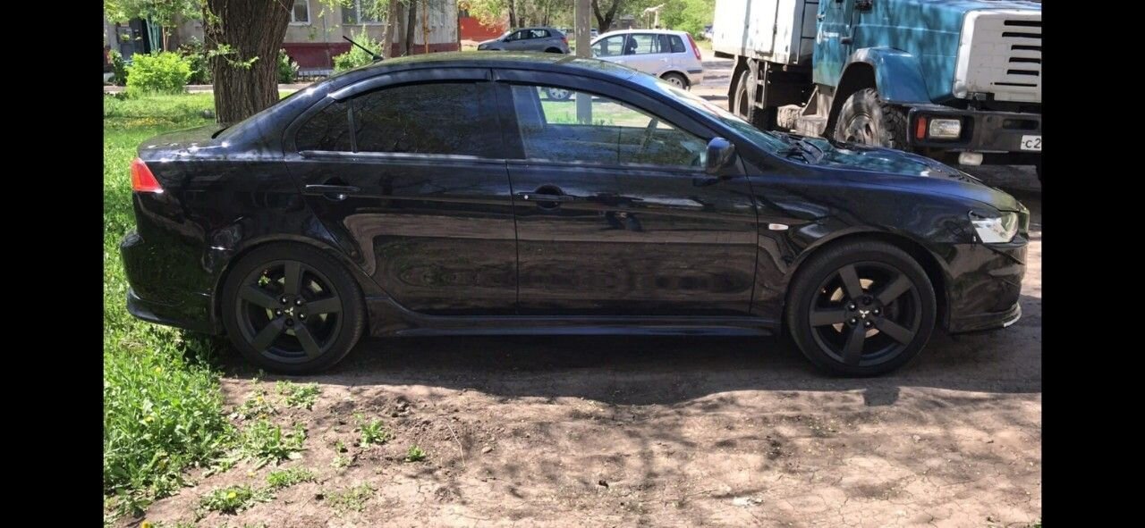 Mitsubishi Lancer: фото владельца