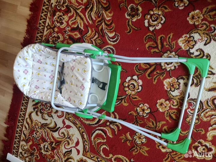 Детский стульчик для кормления