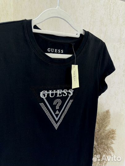 Женская футболка guess черная новая