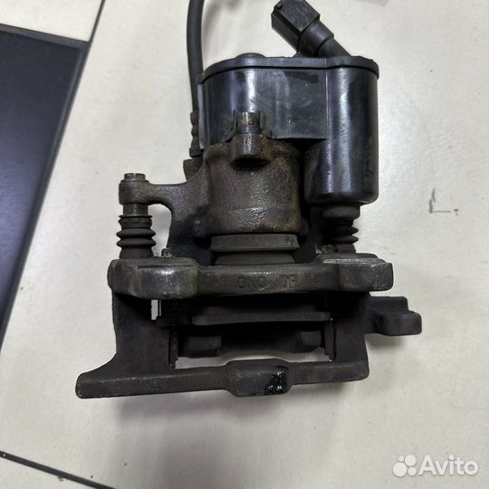 Суппорт задний Audi A6 C6