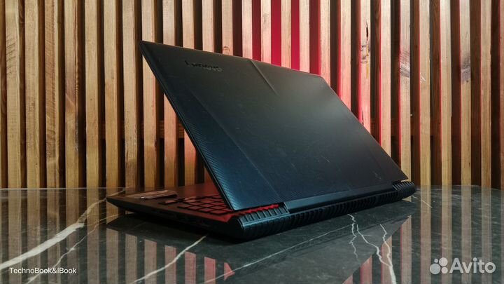 Игровой ноутбук Lenovo Legion Y520 на SSD