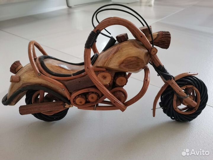 Сувениры из дерева