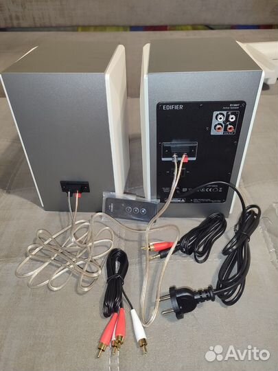 Колонки для компьютера edifier R1380T