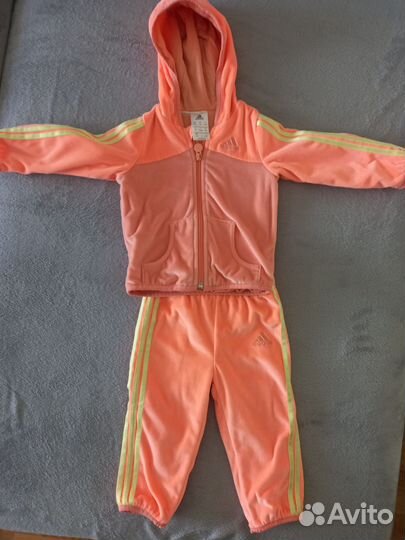 Спортивный костюм adidas для девочек