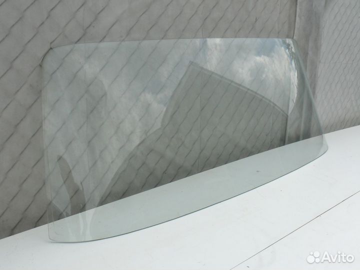 Заднее стекло ваз 2106
