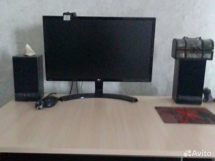 Компьютерный стол