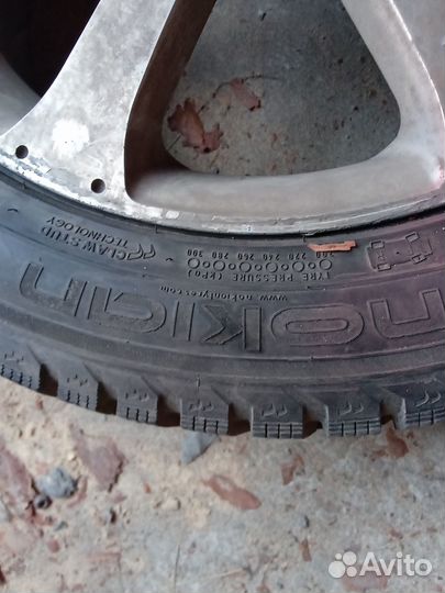 Nokian Tyres Hakkapeliitta 5 215/55 R17 T