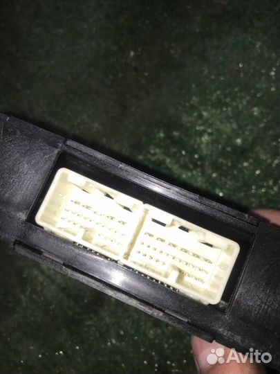 Блок управления парктрониками Mitsubishi Outlander